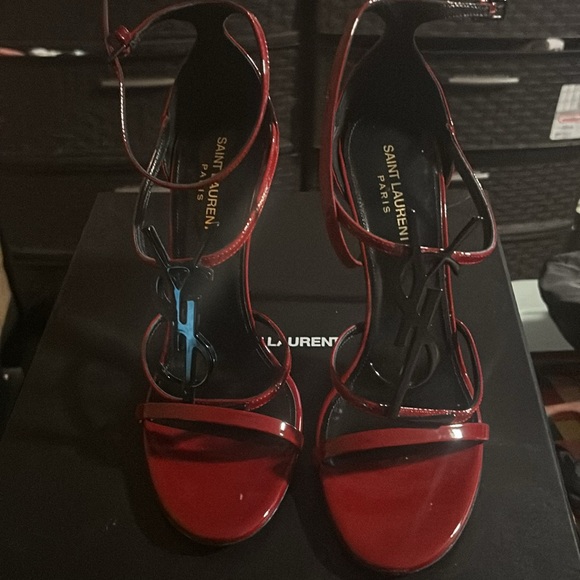 Vernice Grupy/Nero Lucio Hot red Saint Laurent Heels - Picture 3 of 6